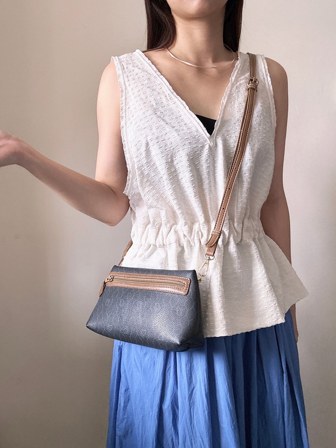 中古正品 Christian Dior 迪奥 化妆包 斜背包 随身包 男女适用 - 侧背包/斜挎包 - 防水材质 灰色
