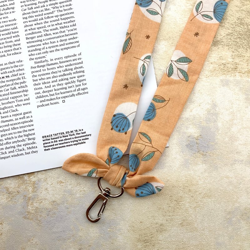 小花—可挂手机/识别证/钥匙/小钱包 - 挂绳/吊绳 - 棉．麻 