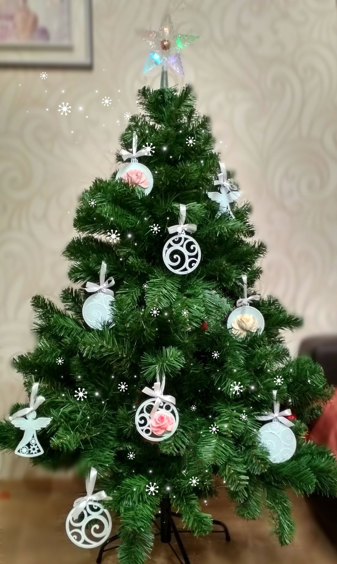 圣诞树玩具 Set of 9 wooden christmas tree ornaments in blue color with 3D flowers - 摆饰 - 木头 蓝色