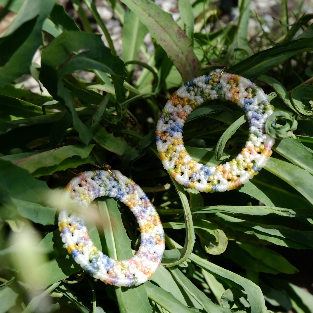 == 编织耳环✕防水南美蜡线==【花环圈】 - 耳环/耳夹 - 蜡 