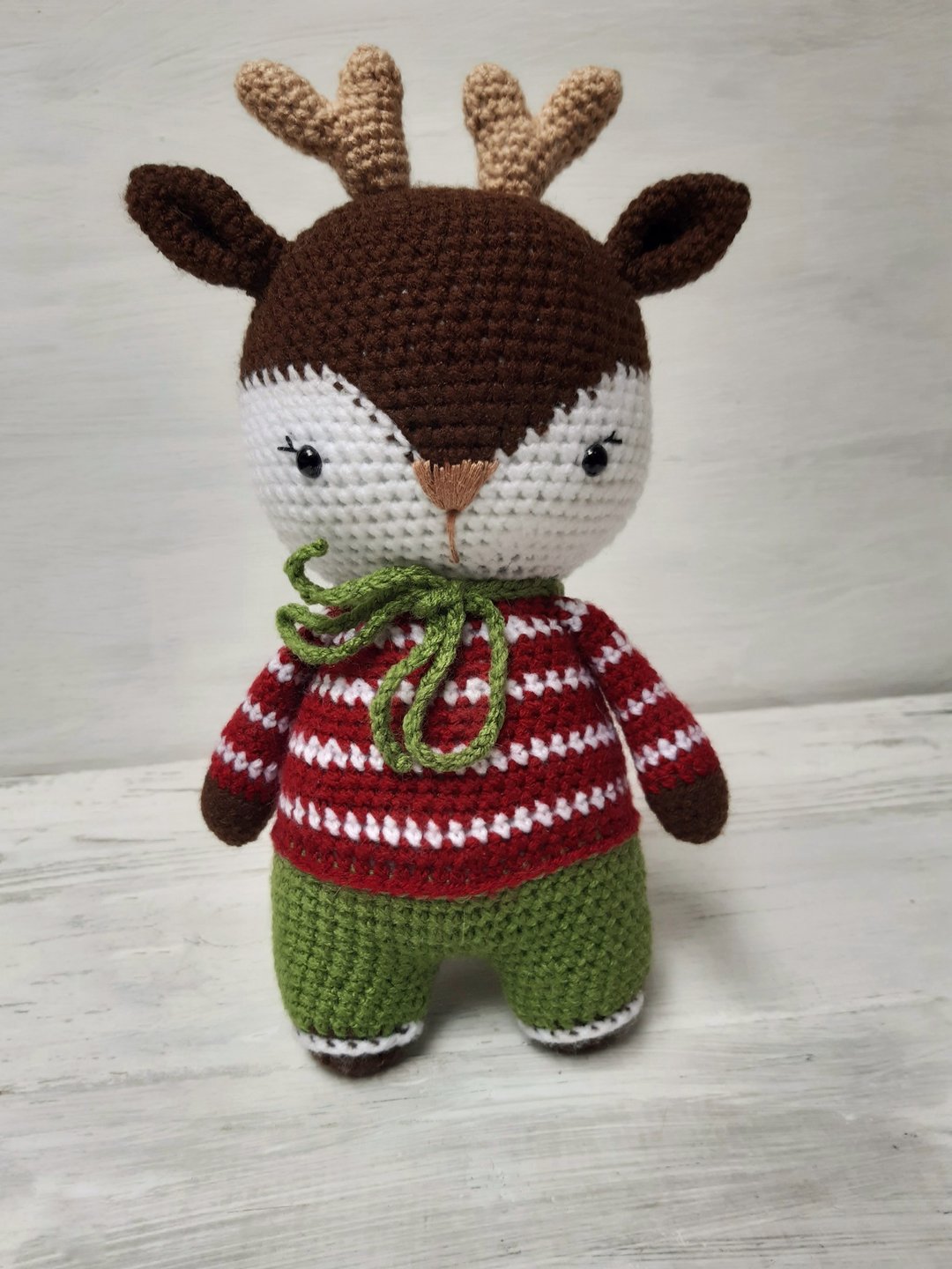 Hand Crochet Reindeer Christmas Gift Stuffed Toys Animals Plush Toys Knit - 玩具/玩偶 - 压克力 多色