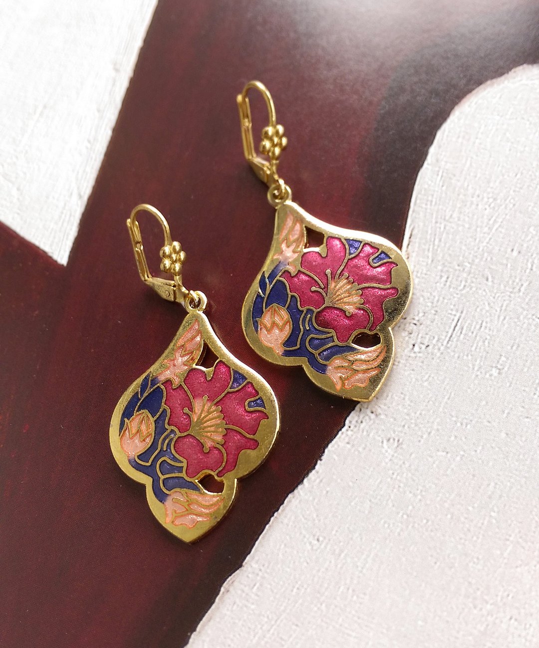 Vintage Jewelry 西洋古董饰品 景泰蓝 花形 紫红花卉 针式耳环 - 耳环/耳夹 - 其他金属 金色
