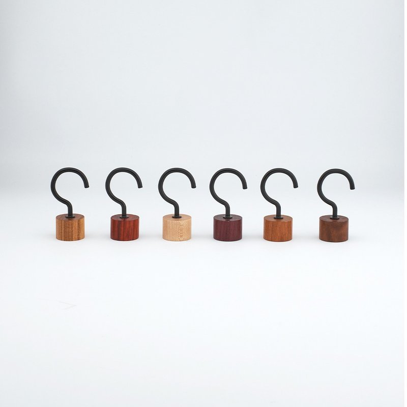 J个挂钩-六件组 - 衣架/挂勾 - 木头 卡其色