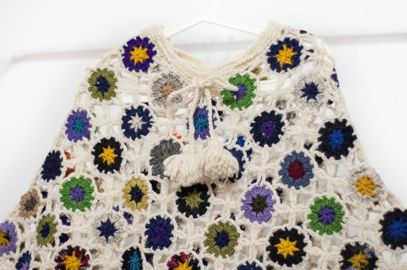 羊绒毯 保暖毛毯 羊毛盖毯 保暖披肩 针织印地安流苏披巾/波希米亚斗篷披肩/针织斗篷/钩织围巾-北欧花森林 - 围巾/披肩 - 羊毛 多色