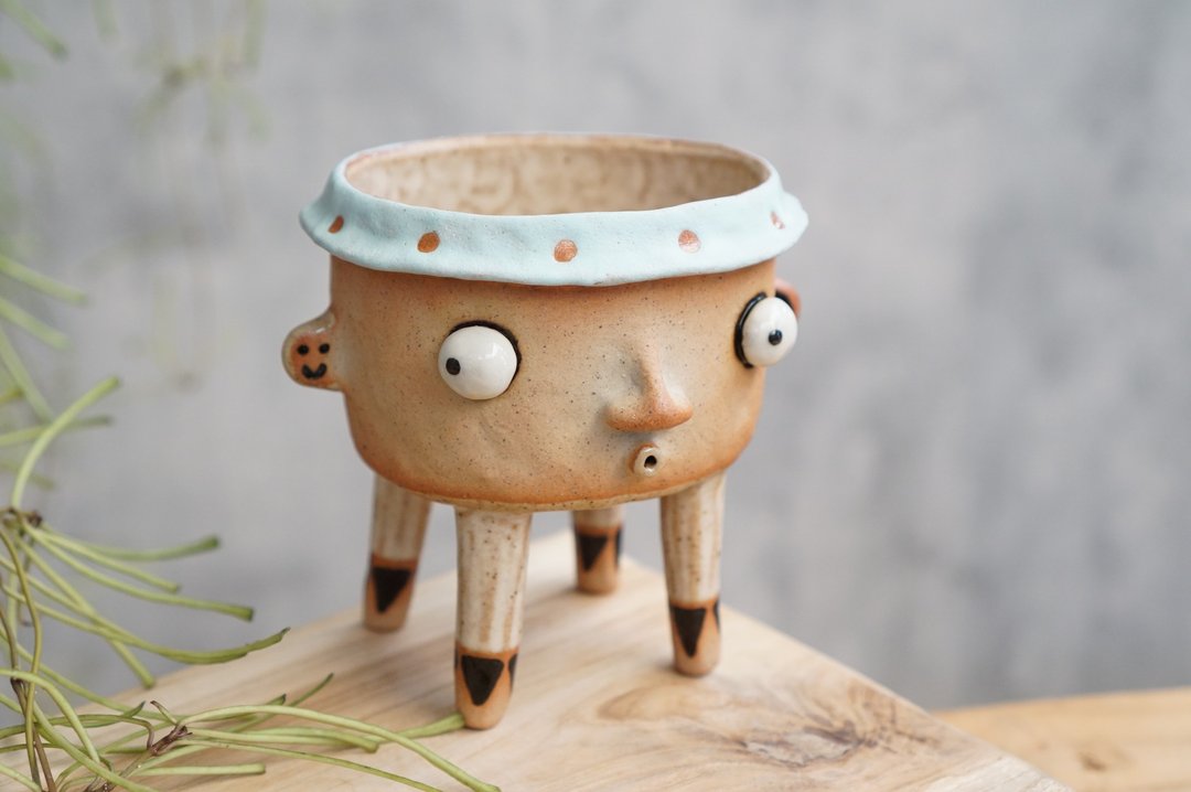 Funny Succulent planter set with faces. - 花瓶/陶器 - 陶 咖啡色
