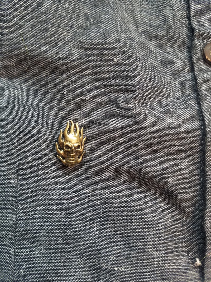 黄铜骷髅胸针小巧设计胸花纯铜 - 胸针 - 铜/黄铜 黄色