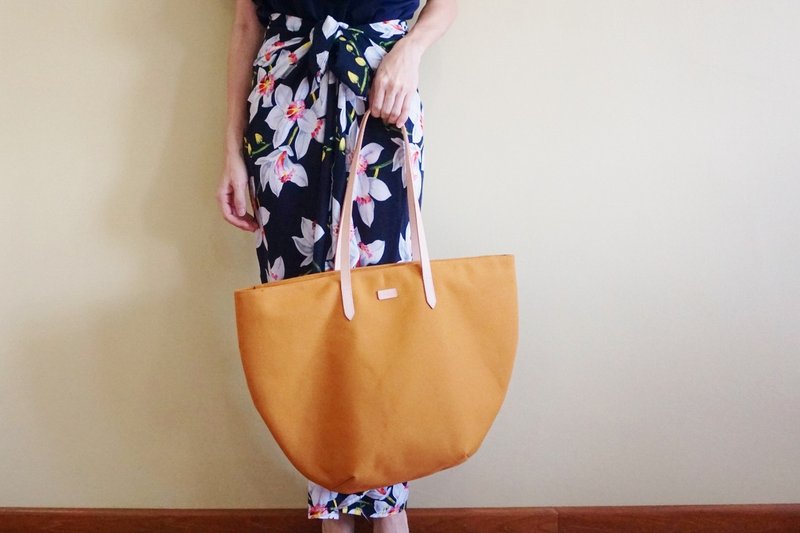 Mustard Yellow Beach Tote Bag with Leather Strap - Casual Weekend Tote - 手提包/手提袋 - 棉．麻 黄色