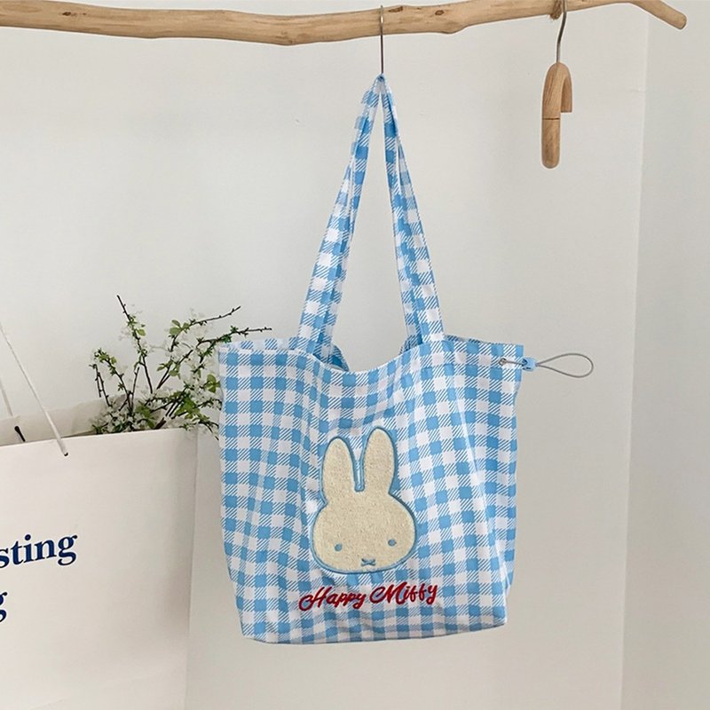 【iam我适文创】MIFFY 米飞 肩背包 侧肩包 夏日 格纹 抽绳包 - 侧背包/斜挎包 - 聚酯纤维 