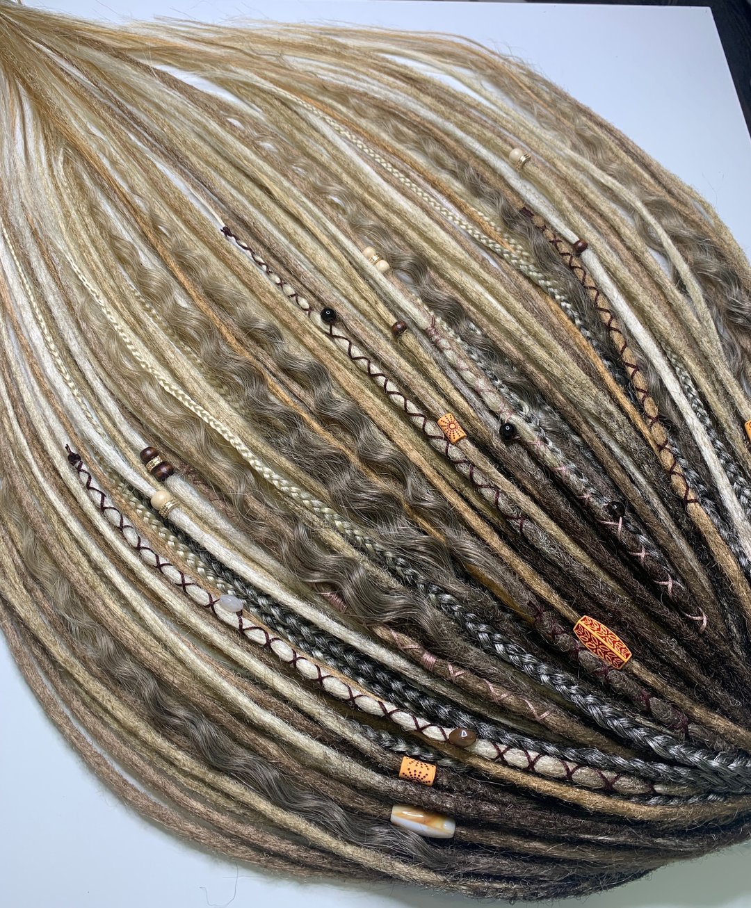 CROCHET DREADS, braids and curls.  doudle ended . mix. - 发饰 - 其他材质 咖啡色