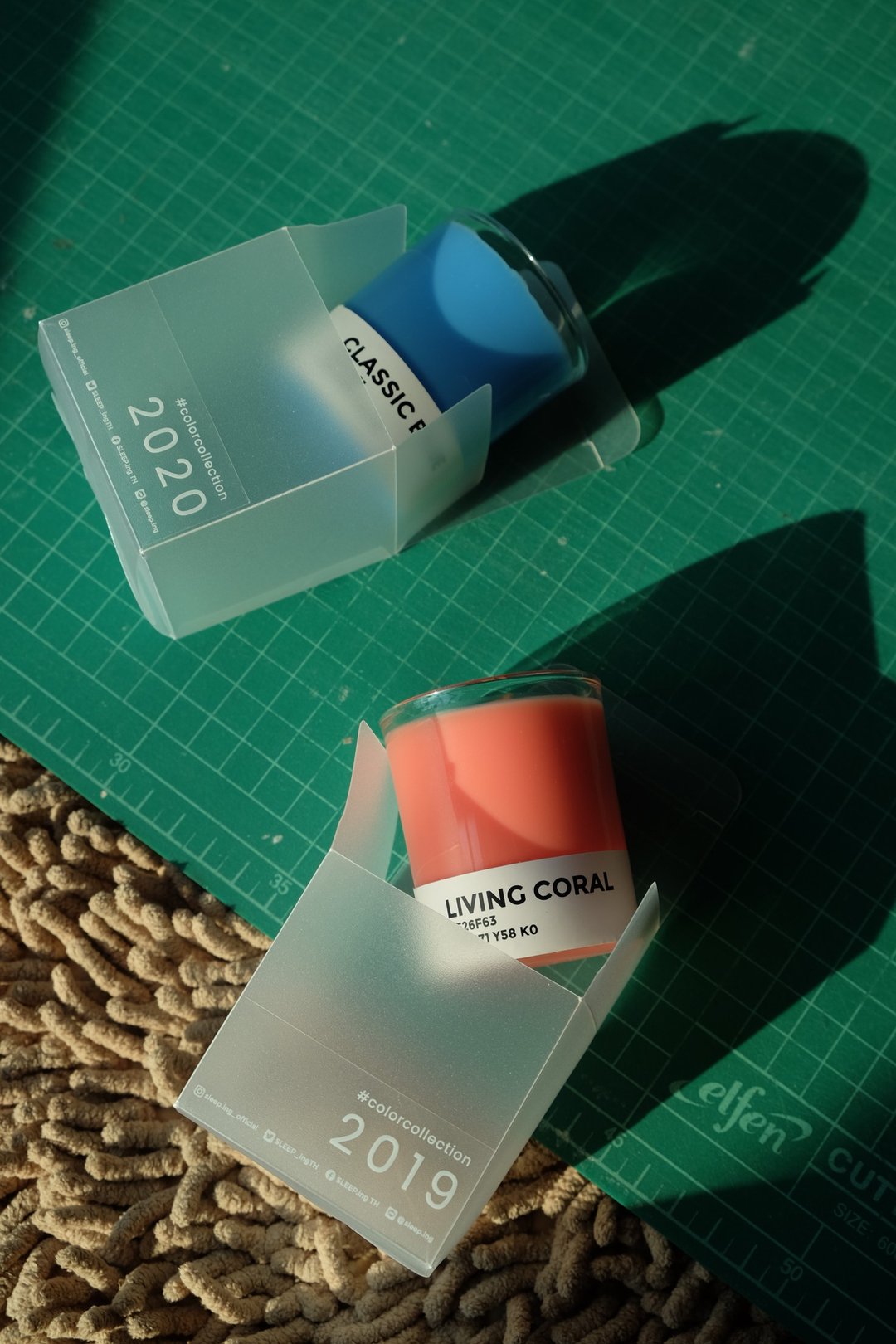 color collection - living coral 65 g. &amp; classical blue 65 g. - 蜡烛/烛台 - 其他材质 粉红色
