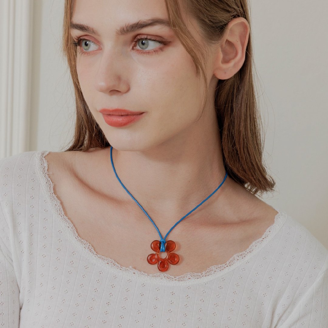 Floral Bloom Necklace 玻璃花朵坠饰项链 - 项链 - 玻璃 