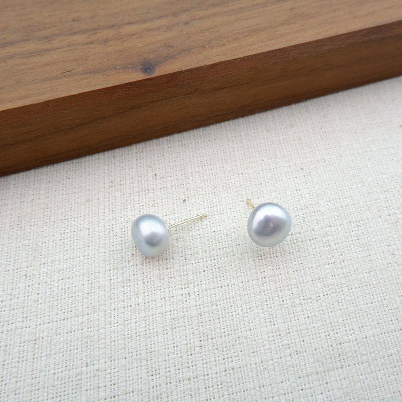 Freshwater Pearl  stud earring - 耳环/耳夹 - 珍珠 灰色