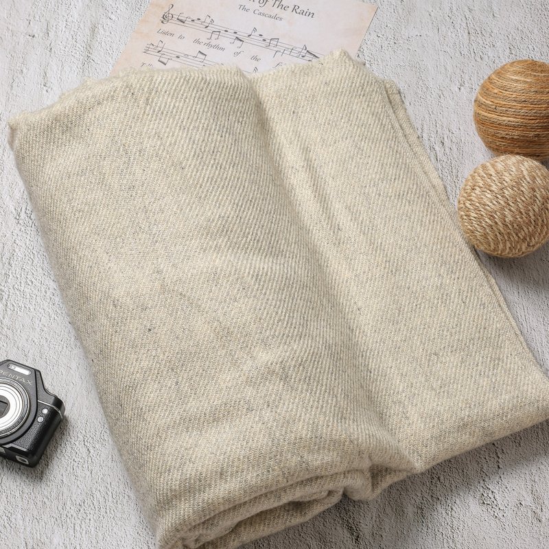 【毯子】喀什米尔羊毛大毯子/披肩 原色无染浅米灰 柔软保暖 - 被子/毛毯 - 羊毛 白色