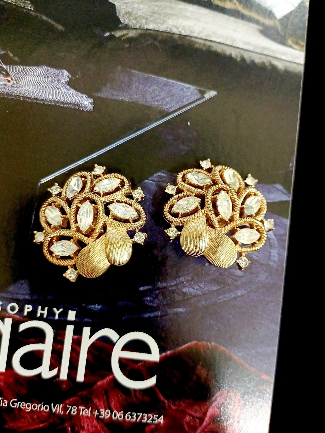 vintage jewelry Trifari 经典稀有刷金爱心莱茵花卉 夹式耳环 - 耳环/耳夹 - 其他金属 
