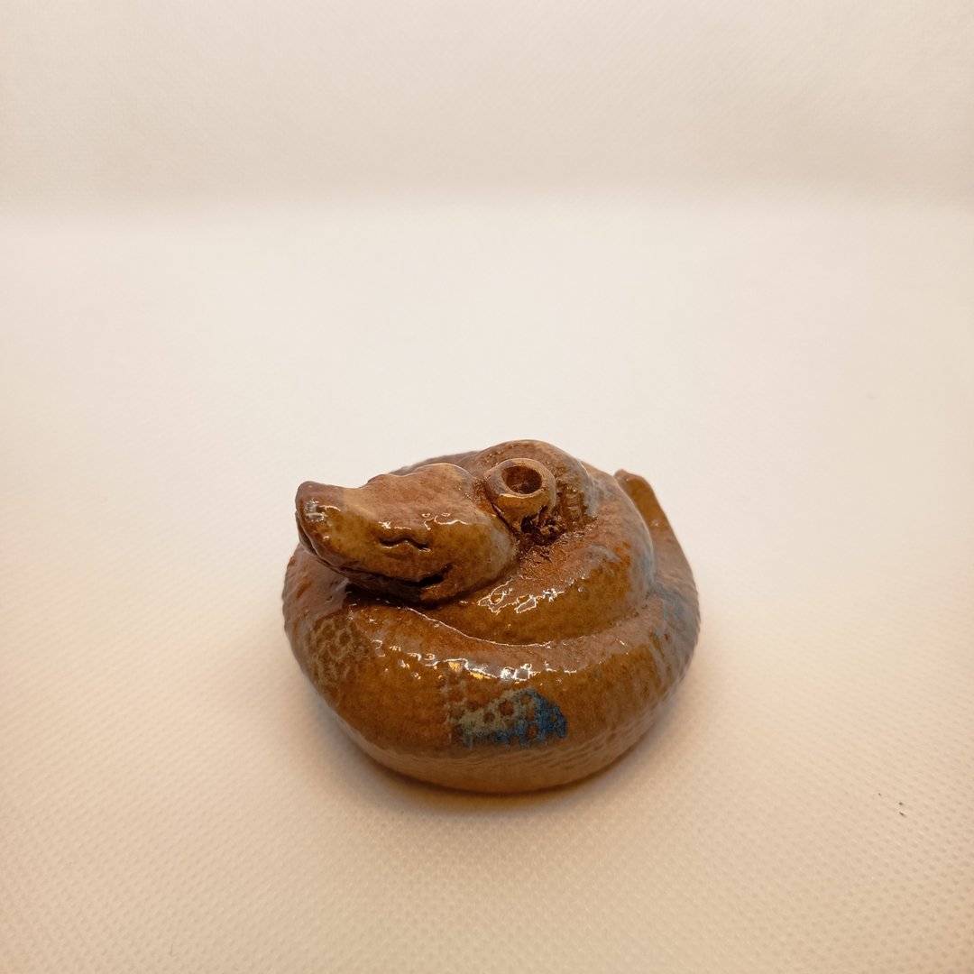 黄金蟒蛇造型香插扩香石茶宠纸镇陶瓷烧成生肖摆饰园艺造景小物 - 香薰/精油/线香 - 陶 多色