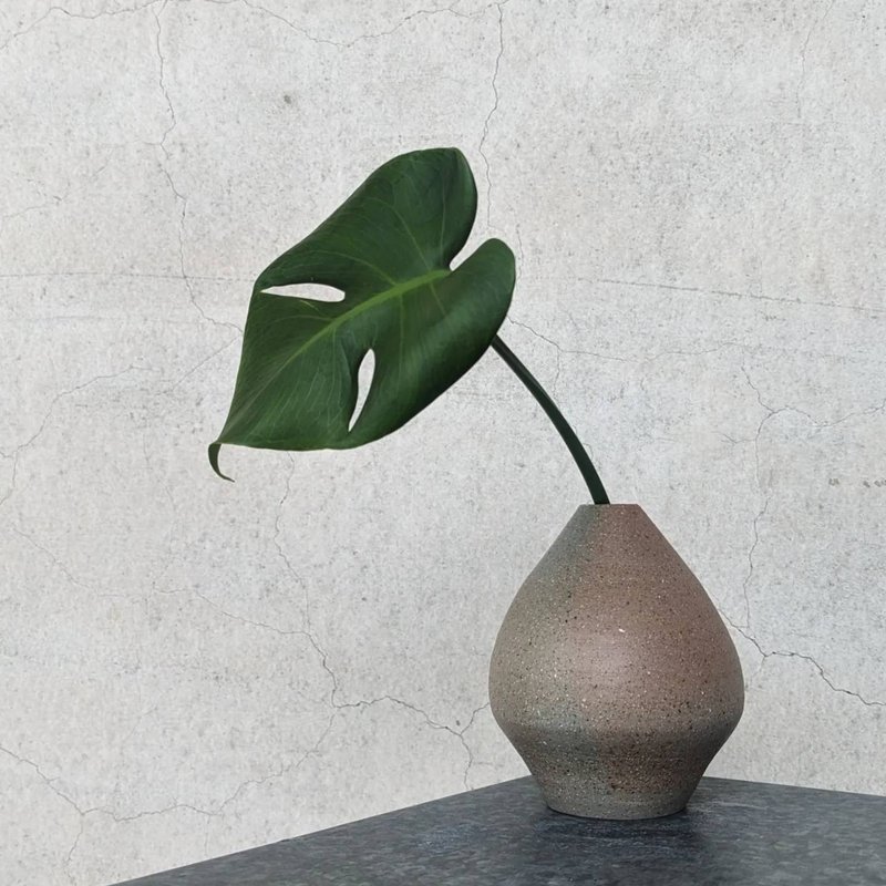 沙粒小水滴花器 - 花瓶/陶器 - 陶 灰色
