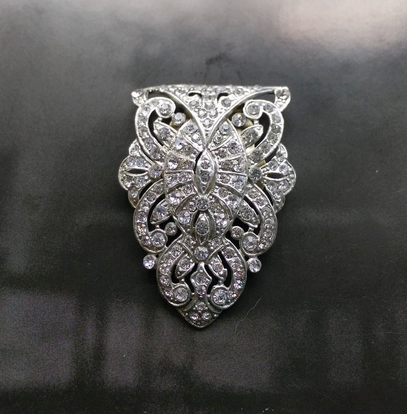Duettes Dress Clips  炫丽 毛皮夹 礼服夹 衣裙夹。西洋古董饰品 - 胸针 - 其他金属 金色