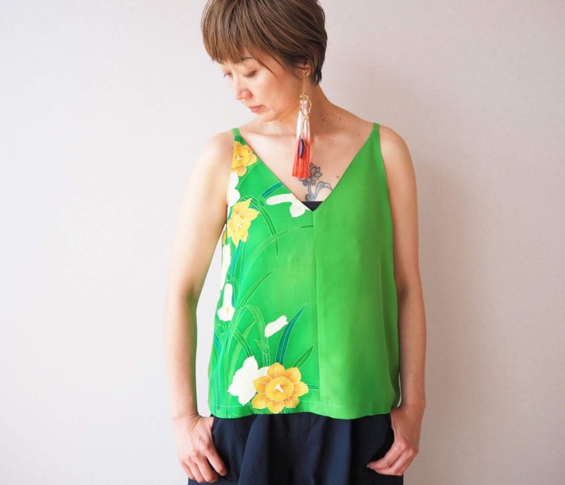 【日本製】Kelly 绿色真丝吊带背心、宽松尺寸 M、和服升级版 - 其他 - 丝．绢 