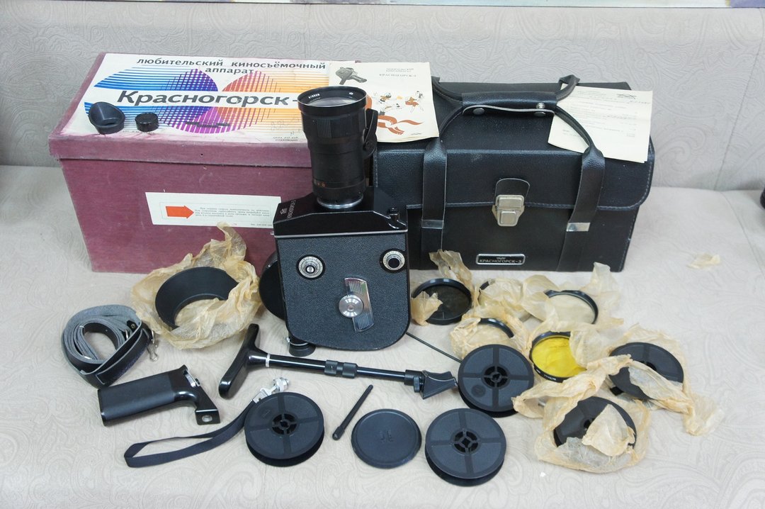 16mm MOVIE CINE CAMERA SET KRASNOGORSK-3 (METEOR 5-1 lens) - 相机 - 其他材质 