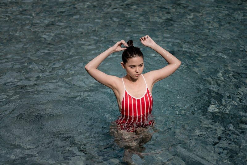 性感甜美交叉露背连身泳装/红色条纹(Size S) - 女装泳衣/比基尼 - 其他材质 红色