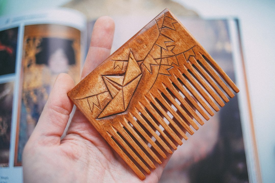 Wooden comb origami boat for kids or woman, hair accessories, pocket comb - 发饰 - 木头 橘色
