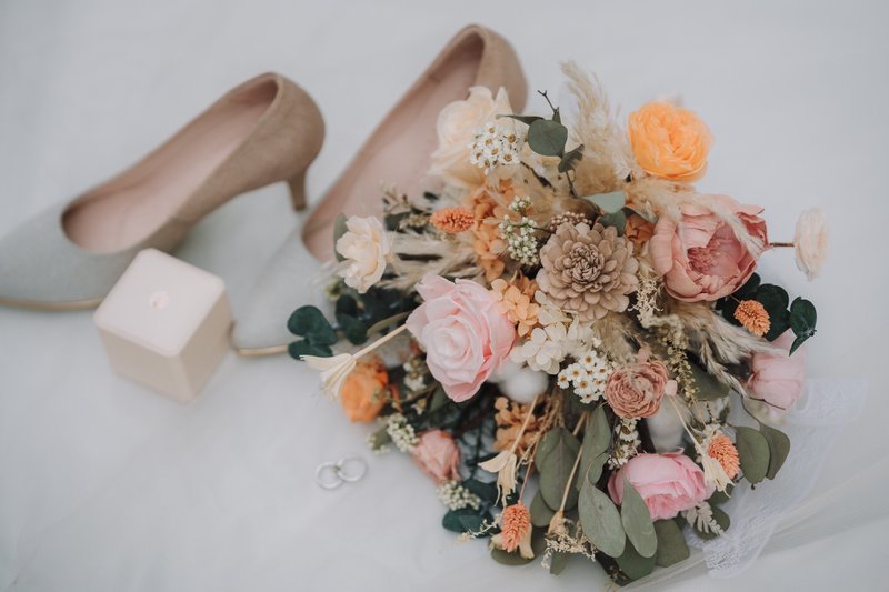 【竒植花物】粉橘微甜永生干燥捧花 求婚花束 情人节 新娘捧花 - 干燥花/捧花 - 植物．花 