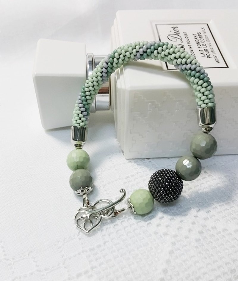 CandiiJewelry_Pastel Green Crochet Bracelet - 手链/手环 - 其他材质 绿色