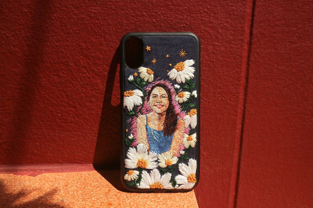 **Customize** Portrait Hand Embroidered/Realistic Portrait Phone-Case - 手机壳/手机套 - 绣线 多色