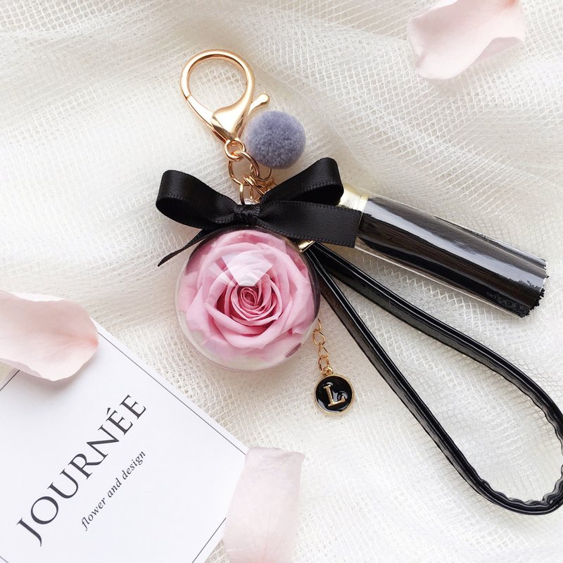 journee 粉色永生玫瑰花球吊饰挂饰 定制字母圆牌 干燥花 礼盒 - 钥匙链/钥匙包 - 植物．花 