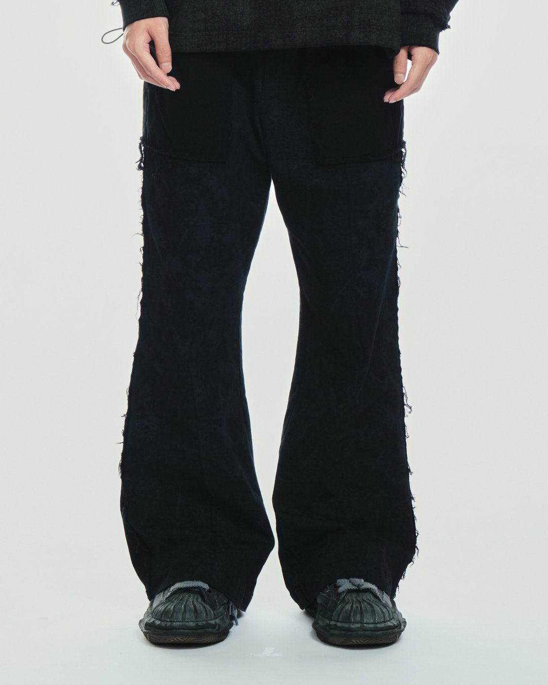 Washed Flared Pants - 男士长裤 - 棉 黑色