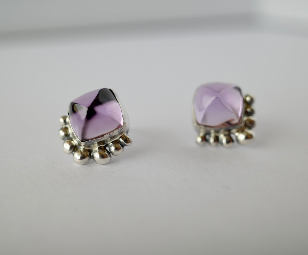 Amethyst-紫水晶塔银耳钉 - 耳环/耳夹 - 纯银 紫色
