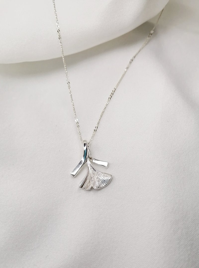 【银杏系列】银杏项链--跳舞的女孩 925纯银 银项链 锁骨链 手作 - 项链 - 纯银 银色