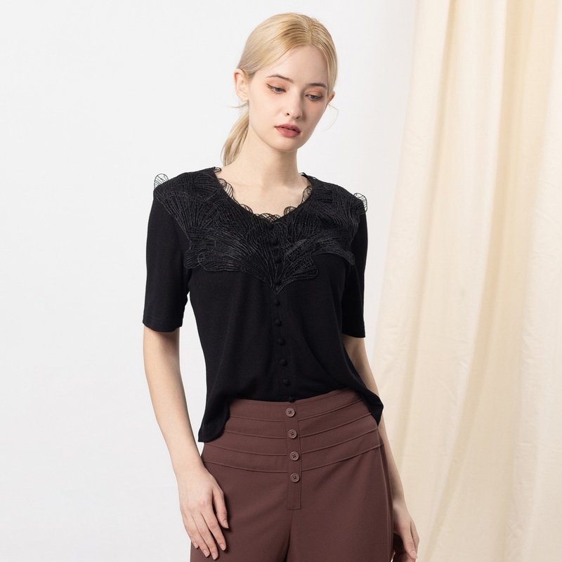 【MEDUSA】艺术蕾丝小圆扣嫘萦上衣(M-XL) | 女休闲上衣 蕾丝上衣 - 女装上衣 - 其他人造纤维 黑色