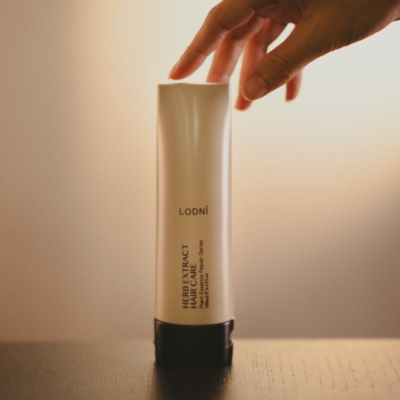 月桃修补菁华 190ml - 洗发用品 - 植物．花 白色