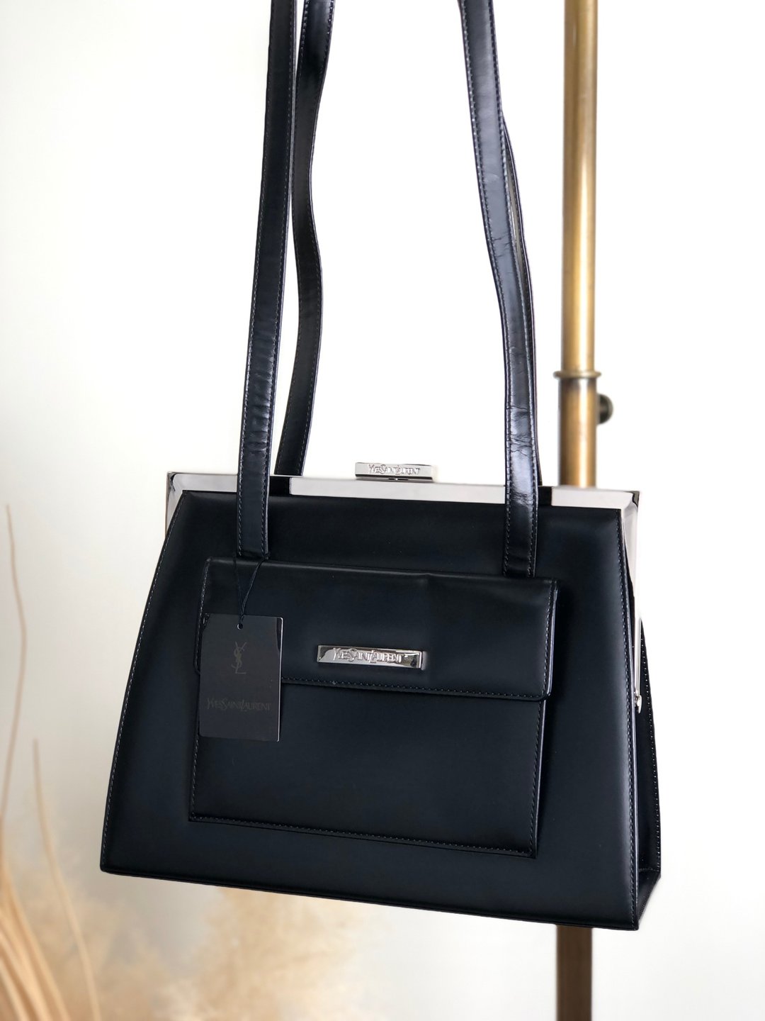 【日本直送，名牌二手包装】Yves Saint Laurent 单肩包黑品牌标志皮革 3kygtm - 侧背包/斜挎包 - 真皮 黑色