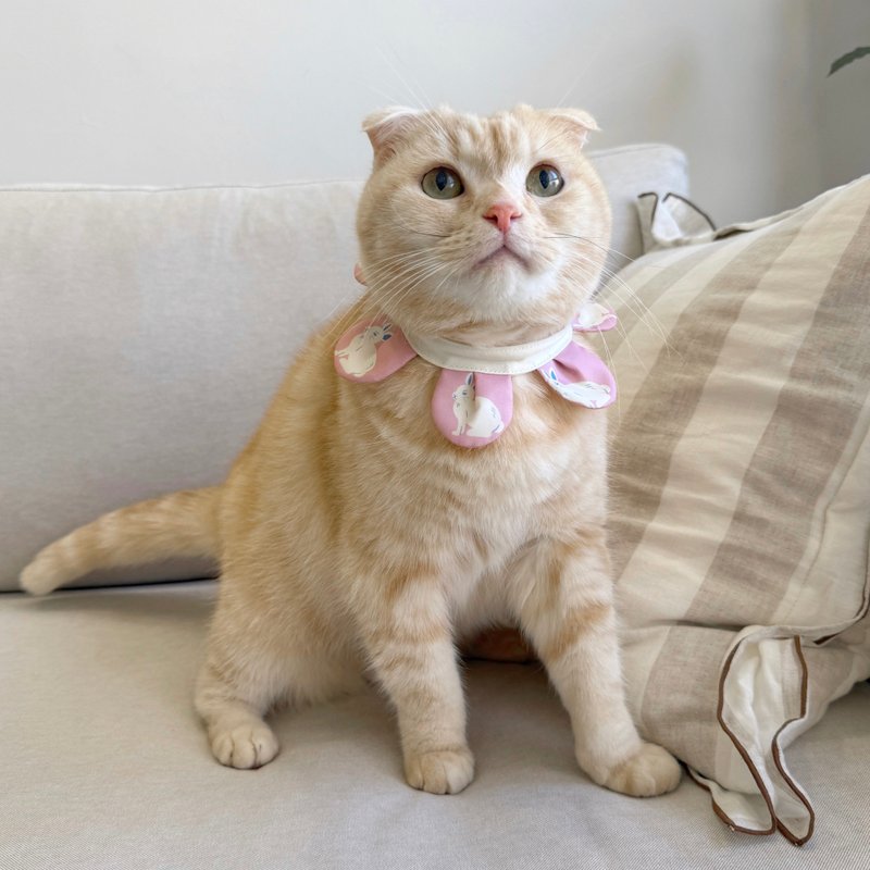 【恰氏手作】兔兔小花瓣宠物领巾 耐用防水领巾 舔过不会变黄 - 项圈/牵绳 - 防水材质 