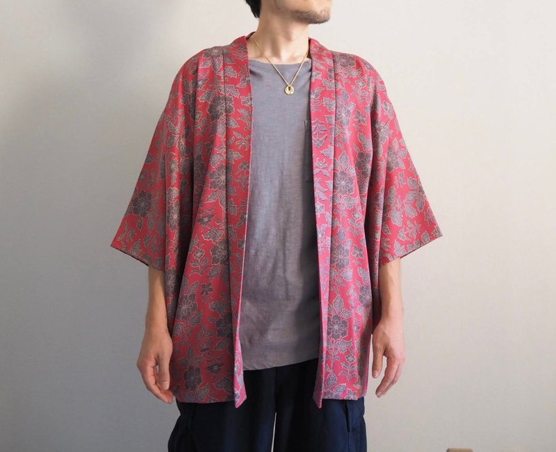 【日本製】柔软的丝绸奢华花朵和服羽织、日本、男女通用羽织 - 女装休闲/机能外套 - 丝．绢 