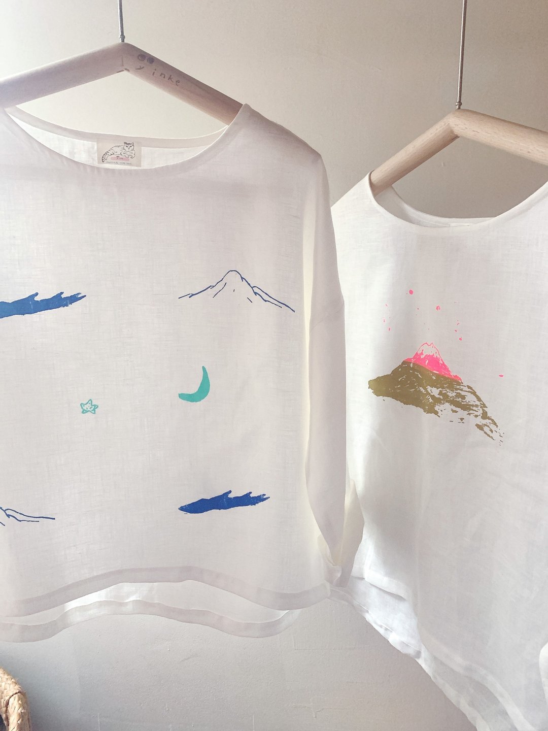 海浪、星、山 手工印花纯白亚麻柔软宽袖上衣 - 女装上衣 - 棉 白色