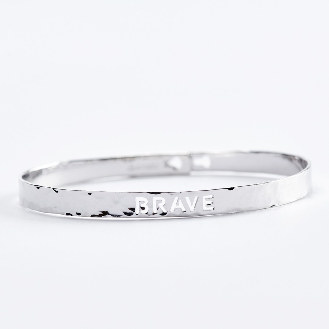 Brave 勇敢镂空刻字压纹手环 - 手链/手环 - 铜/黄铜 银色