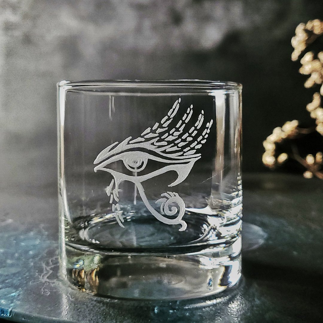手工玻璃雕刻荷鲁斯之眼杯 - 古埃及神曲托特三角烈酒杯 - 酒杯/酒器 - 玻璃 透明