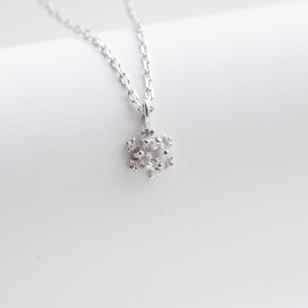 白水晶925纯银雪花项链 - 项链 - 宝石 银色