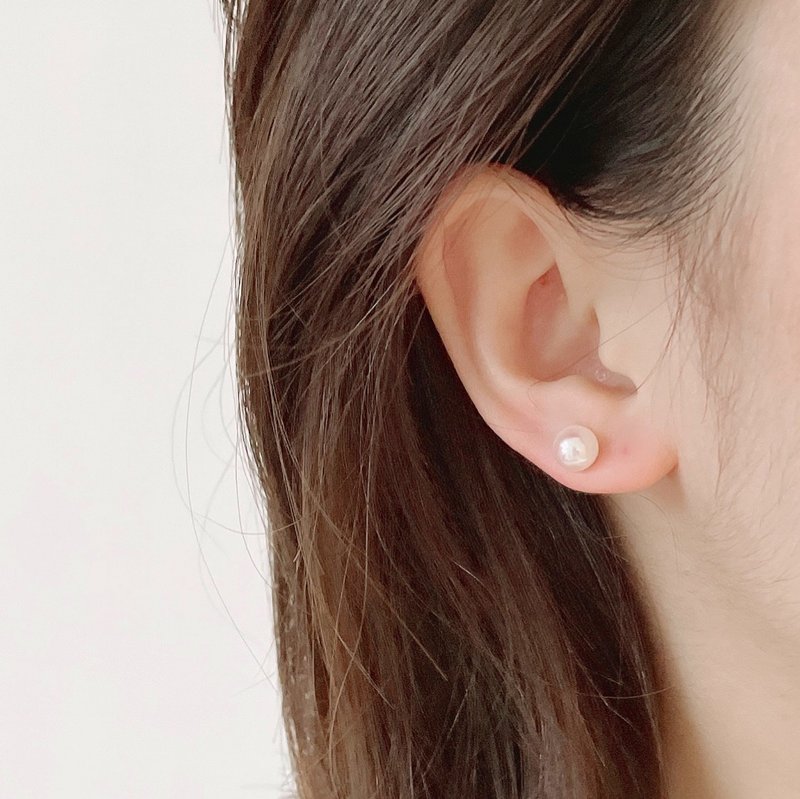 Lune Lapin 日本Akoya 6.5-7mm 7.5-8海水珍珠耳钉 A+级 - 耳环/耳夹 - 珍珠 金色