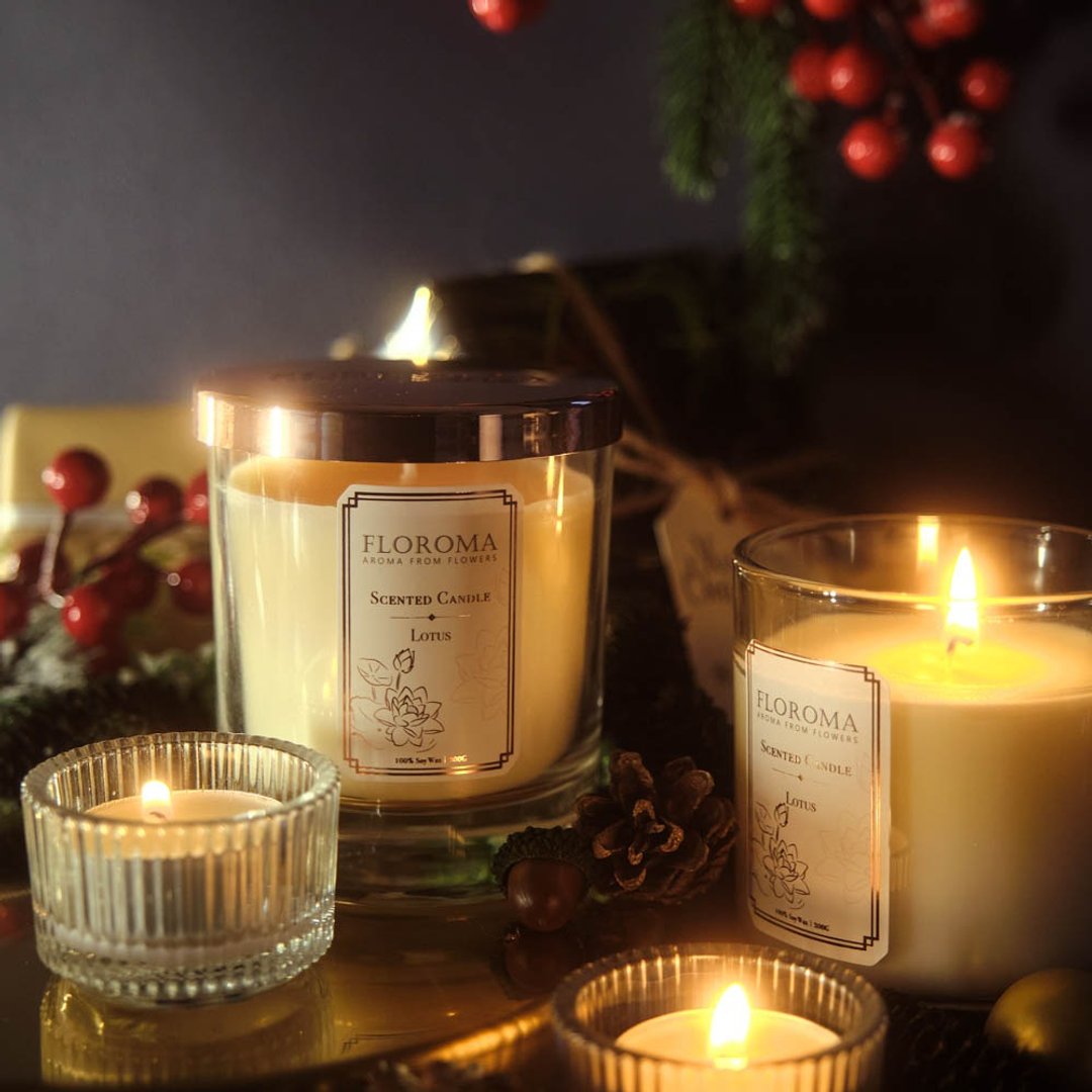 荷花香薰蜡烛 Lotus Scented Candle - 蜡烛/烛台 - 其他材质 白色