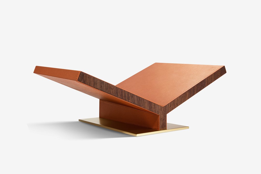 精装书架Collector Classic Bookstand - Camel Peddled Leather - 书架/书挡 - 其他材质 