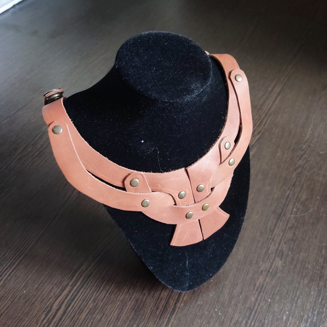 Fashion Statement Leather Necklace for women - 项链 - 真皮 咖啡色