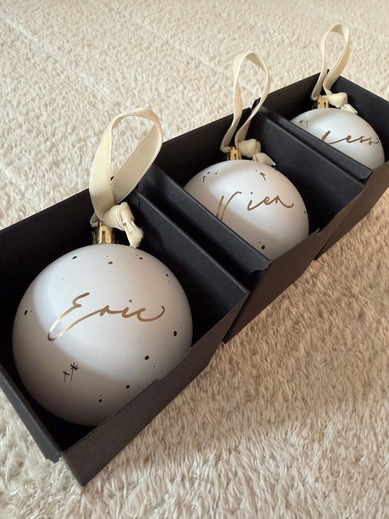 手写西洋书法 圣诞礼物 圣诞树挂饰 玻璃球 波波 圣诞球 装饰 - 摆饰 - 防水材质 白色