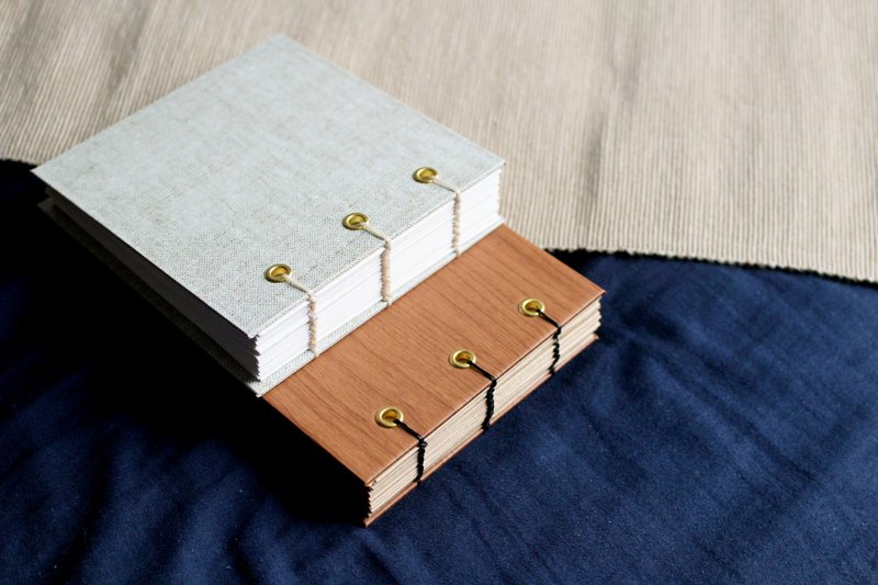 实用 仿木纹 仿布纹 防水塑胶面 硬皮精装 手缝 笔记本 - 笔记本/手帐 - 纸 咖啡色