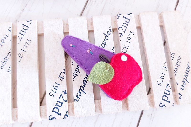 手感刺绣不织布  大三角BB夹 7厘米发饰  发夹  多款 浪漫紫系 - 发饰 - 聚酯纤维 紫色