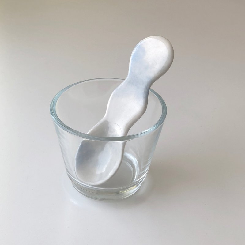 Tarn 湖畔器皿 水波茶匙 - 餐刀/叉/匙组合 - 瓷 白色