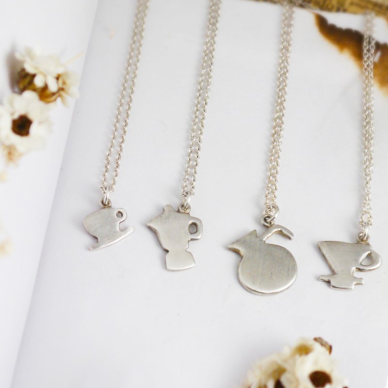 闺蜜1+1任选优惠组合 咖啡好帮手剪影项链 - 锁骨链 - 其他金属 银色